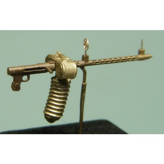 1/72 German MG 15 Machine Gun with Canvas (early) Case Catchers