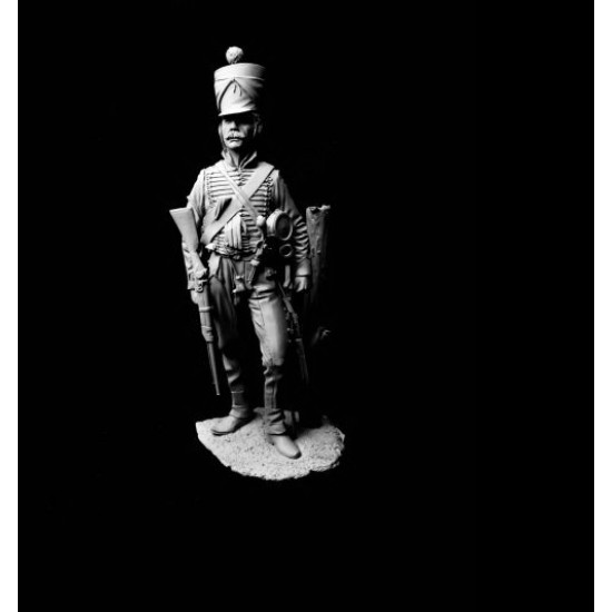 120mm French Hussar on Campaign (1 figure w/diorama)