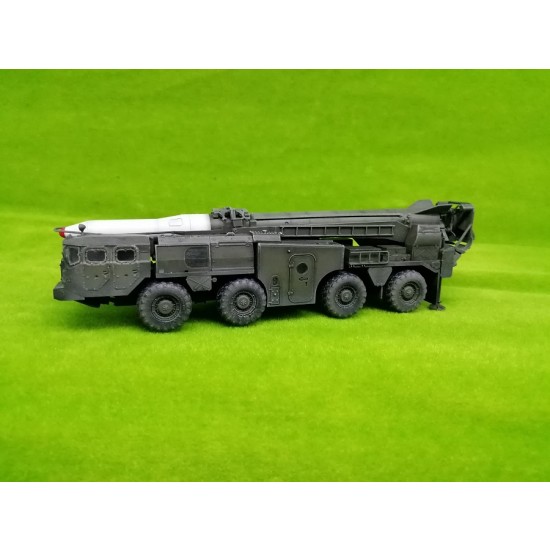 1/72 Soviet 9P117 Strategic Missile Launcher SCUD D