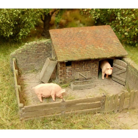 N Scale Pig House
