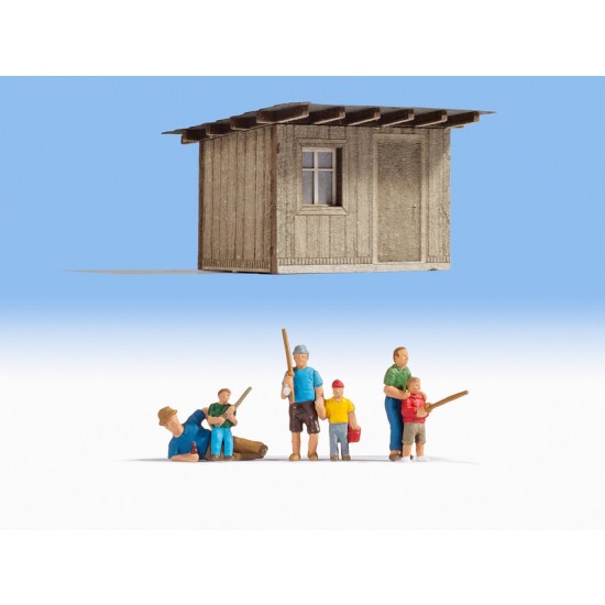 HO Scale At the Pond (building & figures)