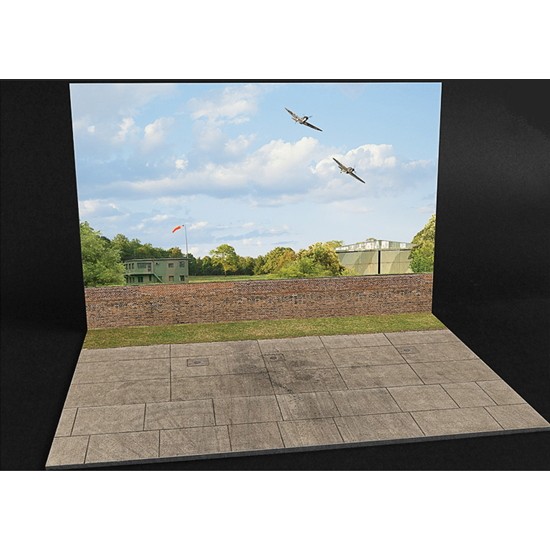 1/32 Airfield Tarmac Sheet: Battle of Britain Airfield Set (Brick Wall) (Size: 593x400mm)