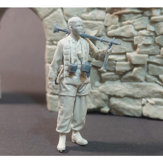 1/35 German Fallschirmjager MG34 Gunner