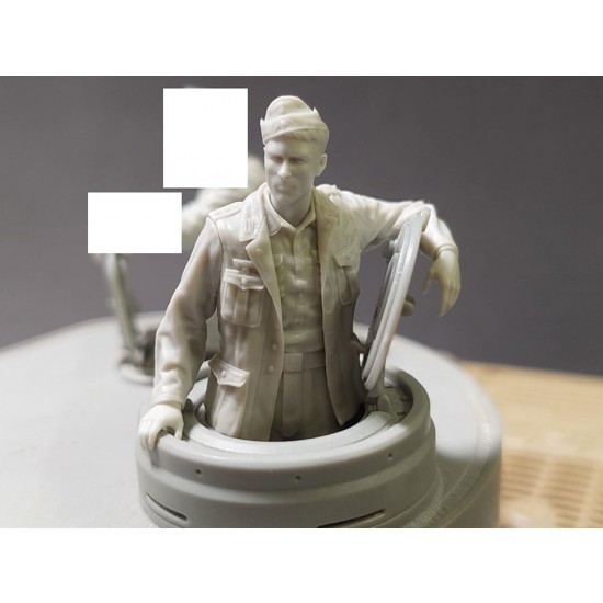 1/35 DAK ''Tiger'' Tank Commander