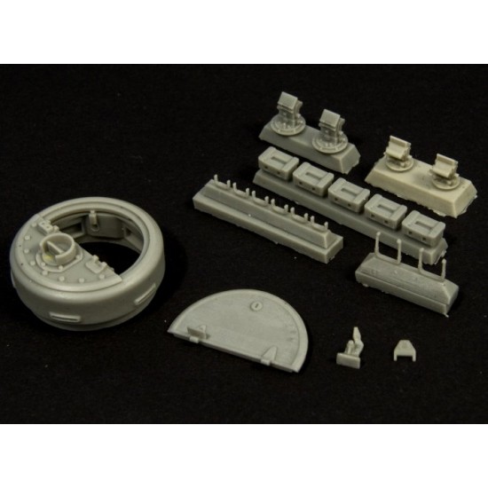 1/35 Soviet T-34/85 Commander Copula (Late Pattern)