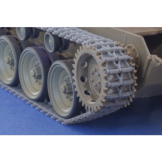 1/35 Tracks for M-18 Hellcat