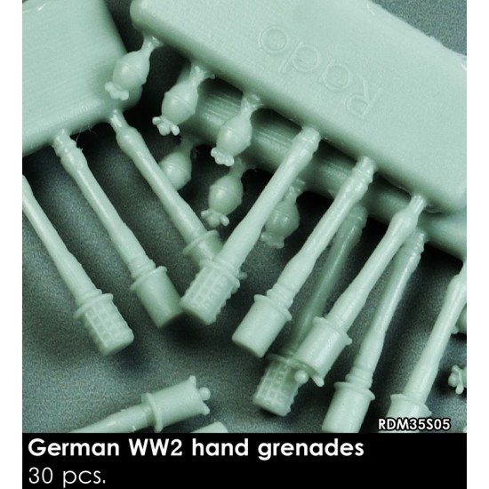 1/35 WWII German Hand Grenades