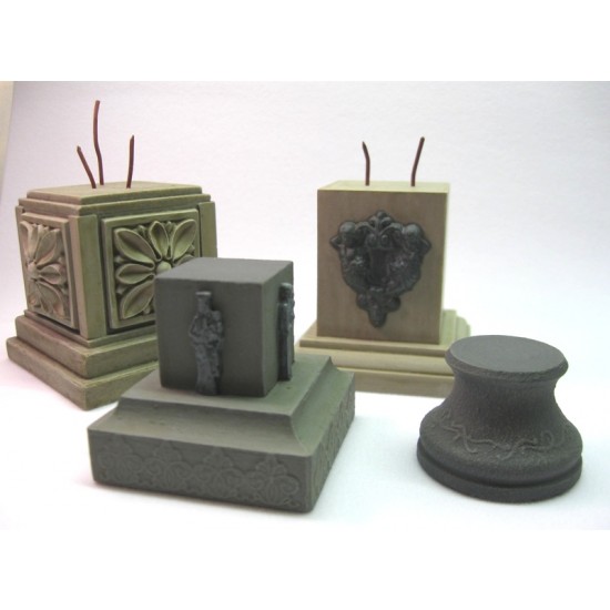 Pedestal Set - 4 Resin Parts (Suitable for 1/16, 1/32, 1/35, 1/48 scales)