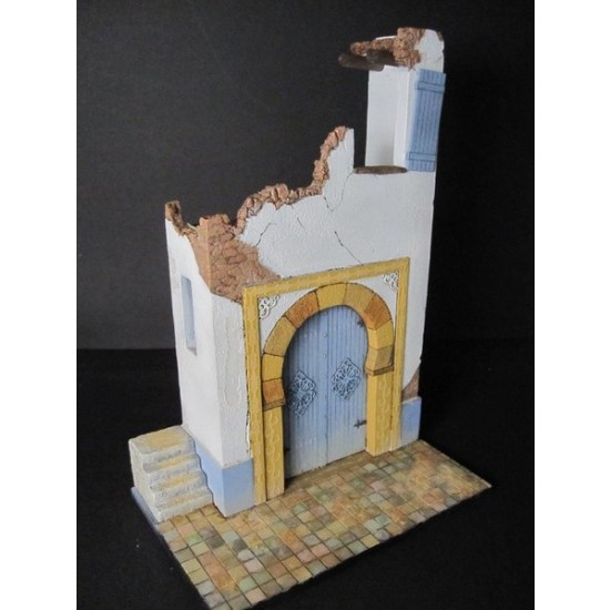 MODEL VICTORIA AFRICAN RUINED HOUSE 1:35 Cod.40120 MODEL VICTORIA AFRICAN RUINED HOUSE 1:35 Cod.40120