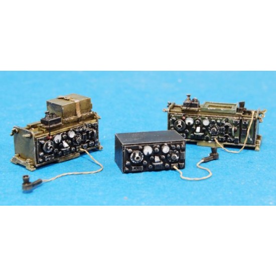 1/35 UK No.11 Wireless set (incl. 5 Radios in 3 Different Configurations)