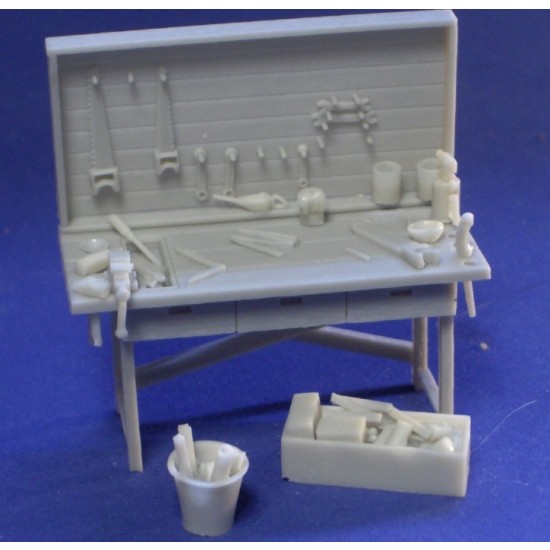 1/35 Workbench and Tools