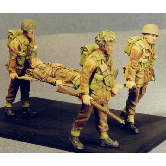 1/35 Airborne Stretcher Set (3 Walking Figures w/ 1 Wounded on Stretcher)