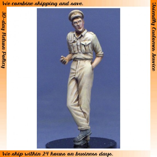 1/35 British Officer "Leaning" [North Africa 1941 11th Hussars Rg](1 figure)