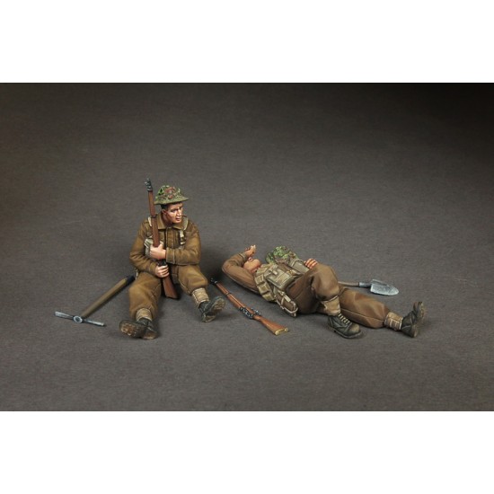 1/35 British Infantrymans at Rest (2 figures)