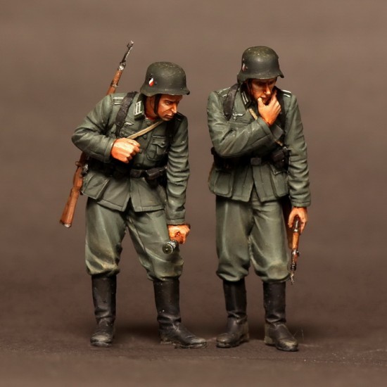 1/35 German infantryman 1939-42 (2 figures)