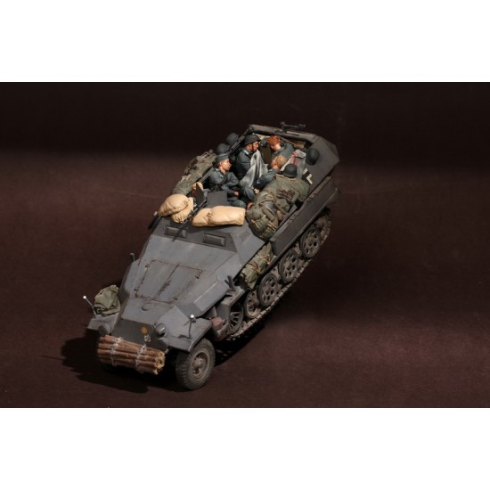 1/35 Power Naps of Panzergrenadiers (6 figures)