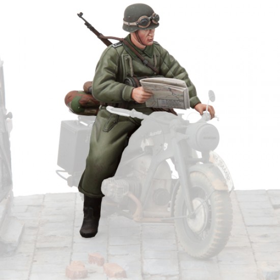 1/16 German Motorcycle Trooper 2