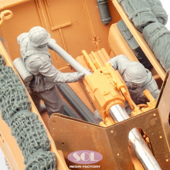 1/35 WWII German Sd.Kfz.251/22 Crew