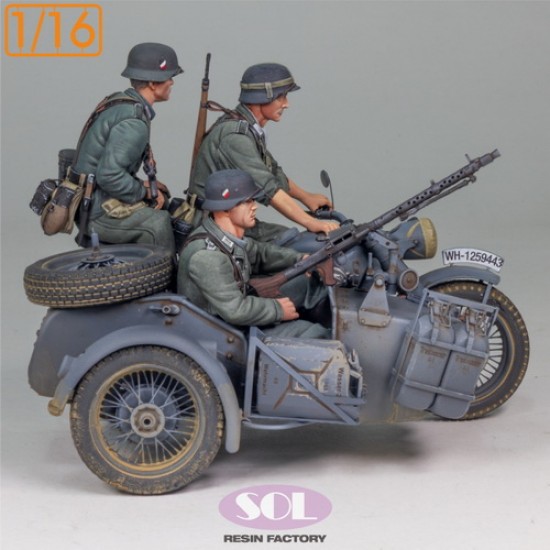 1/16 WWII German KS750 Motorcycle with Sidecar and Troopers