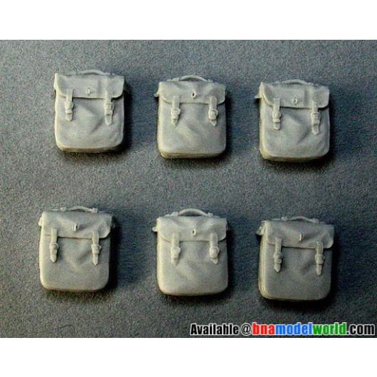 1/35 Leather Bags for a German Motorcycle