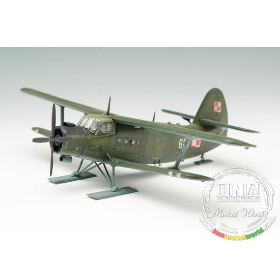 1/72 Antonov An-2 Colt on Skis