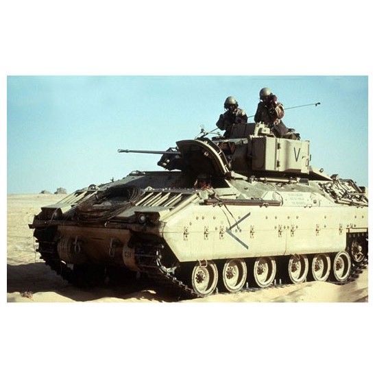 1/72 M2A0 Bradley Fighting Vehicle