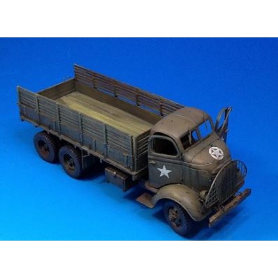 1/35 GMC AFKWX-353 2 1/2 Ton 6x6 Cargo Truck Steel Cab 