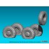 1/35 GAZ-233014 STS Tiger Flat Tyres Wheel set for Meng/Xact/Zvezda kits 1/35 GAZ-233014 STS Tiger Flat Tyres Wheel set for Meng/Xact/Zvezda kits
