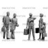 1/35 Chernobyl #5. Evacuation (4 adults, 1 child and luggage) 1/35 Chernobyl #5. Evacuation (4 adults, 1 child and luggage)