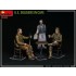 1/35 US Soldiers in Cafe (3 figures & accessories) 1/35 US Soldiers in Cafe (3 figures & accessories)