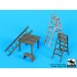 1/32 Ladders and Table