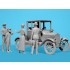 1/35 Ford Model T Doctor's Coupe with Medical Figures (4pcs)