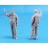 1/48 WWII US Bomber Pilot & Crew on the Ground (2 figures)