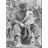 1/35 US GI with German Girl on His Knees - Kiss