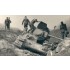 1/35 German Soldiers Inspecting T-34 1941 (8 figures)
