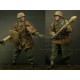 1/24 Tank Hunters (2 figures)