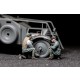 1/35 Italian Armoured Car Crew Changing Tyre (2 figures)