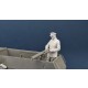 1/35 Canadian Motor MG Brigade Crewman Checking MG